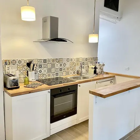 Les Remparts Antibes Location Apartment Exterior photo