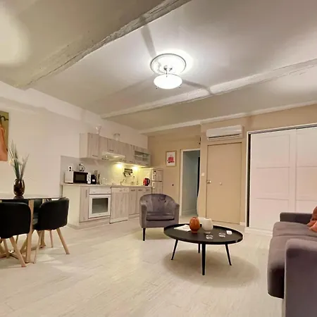 Les Remparts Antibes Location Apartment Exterior photo