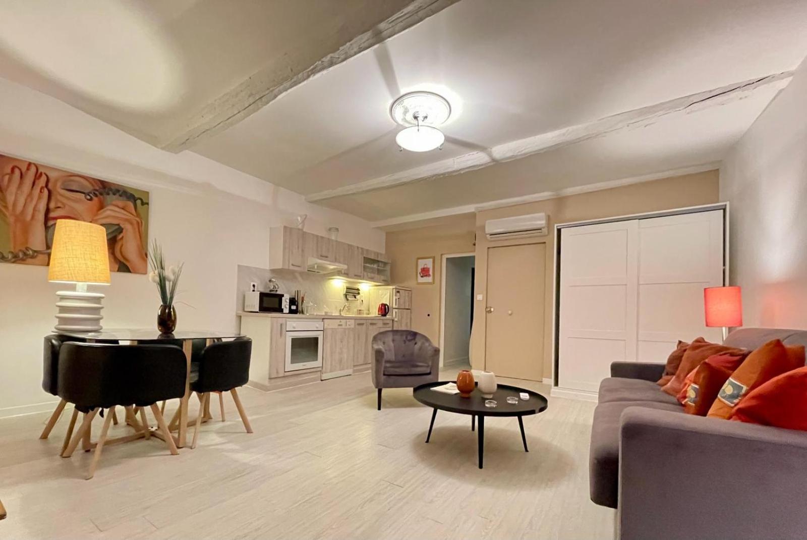 Les Remparts Location Appartement *