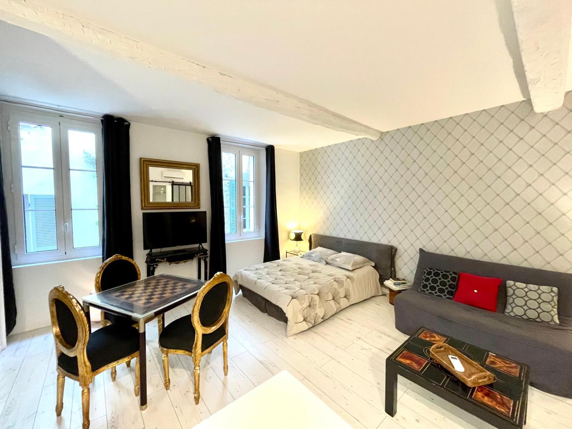 Appartement Les Remparts Location Antibes